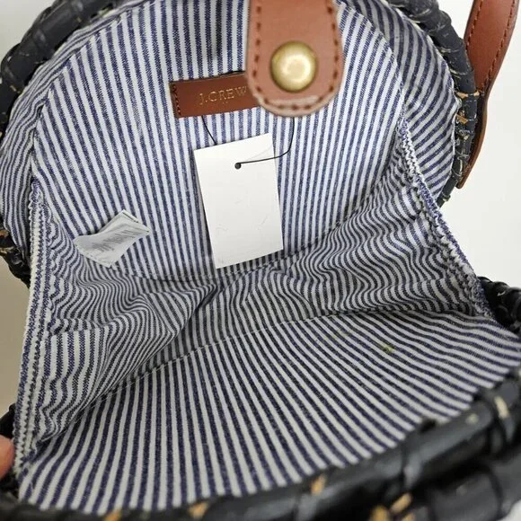 NWT J Crew Round Rattan Floral Crossbody Bag Beautiful Rattan Purse Black L8652 - Picture 6 of 7